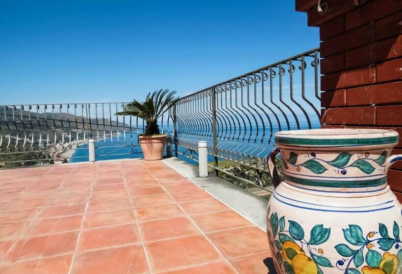 آپارتمان 1 خوابه با چشم‌انداز دریا, Villa Athèna