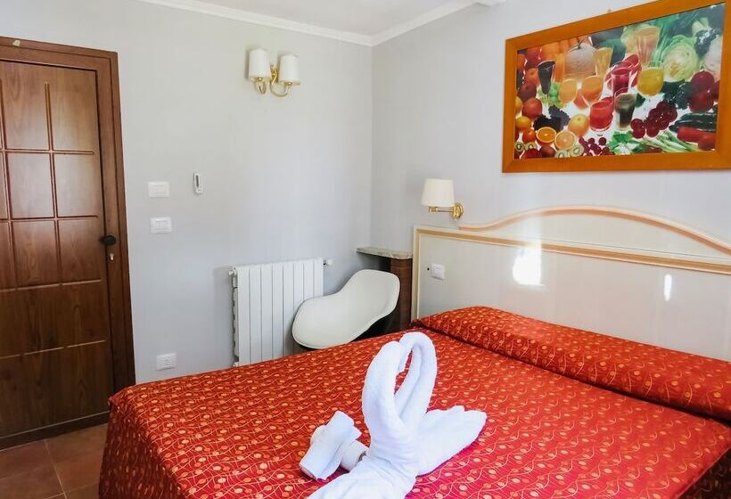 سوئیت جونیور با تراس, Villa Athèna