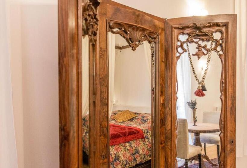 اتاق لوکس با تخت بزرگ, Palazzo Daponte