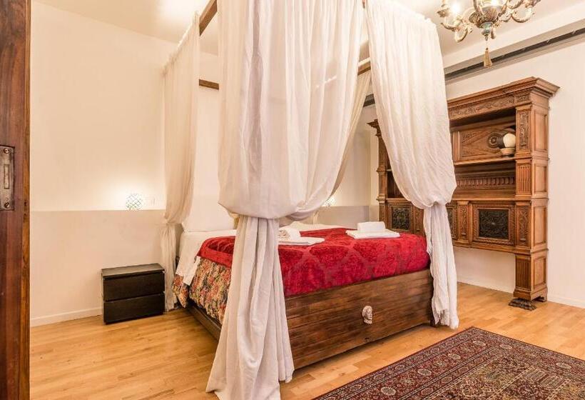 اتاق لوکس با تخت بزرگ, Palazzo Daponte