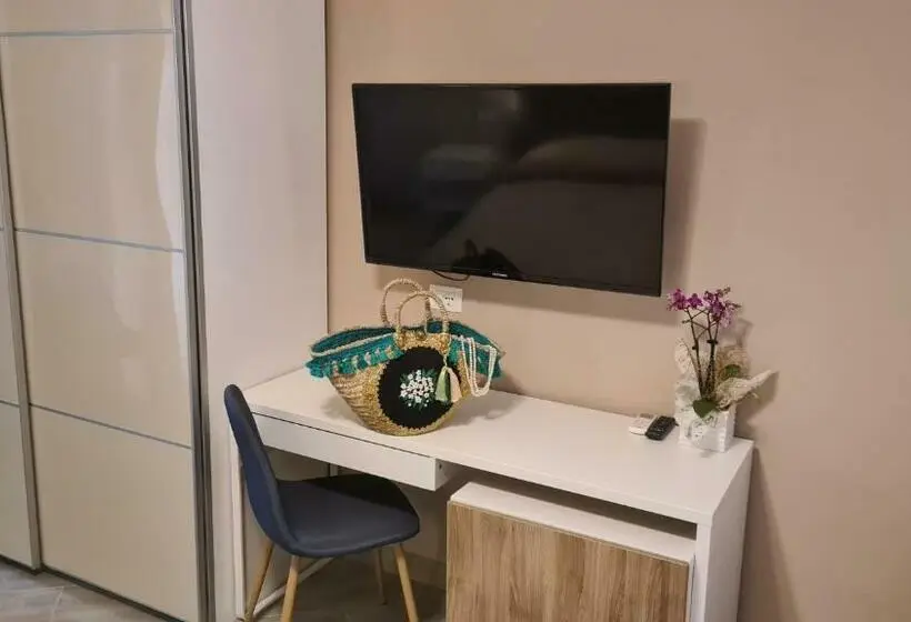 スタンダード４人部屋, B&b Bcens La Città Delle 100 Sculture   Belpasso   Etna   Con Parcheggio Privato