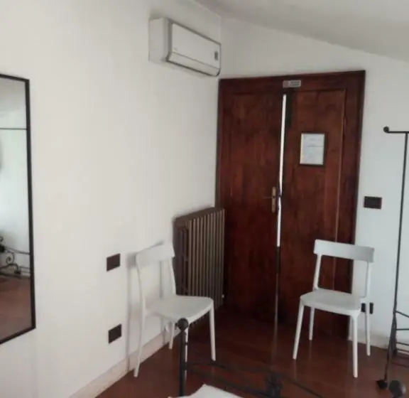 اتاق استاندارد, Residence Tucci
