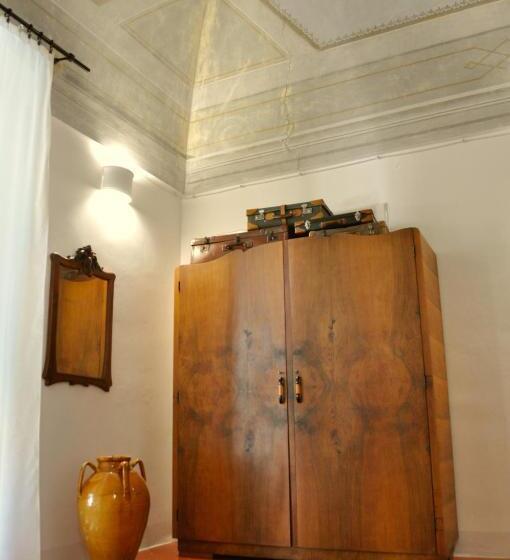 スタンダードトリプルルームの外観-バスルーム, Casa Turi