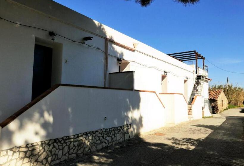 חדר קומפורט לשלושה, Agriturismo Aiolia   Panorama Eolie