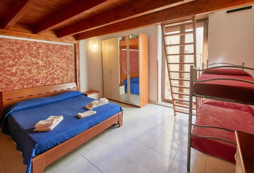 חדר משפחתי, Centro Storico Rooms