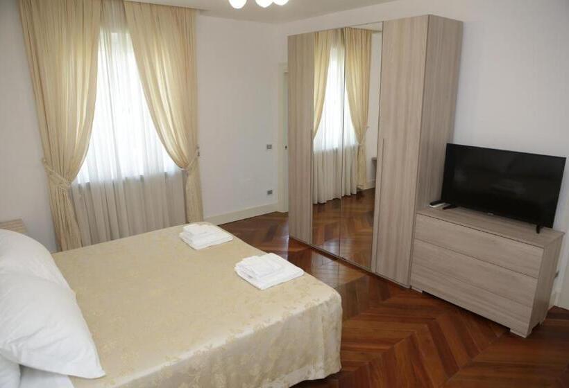 Family Suite, Champagne Rooms