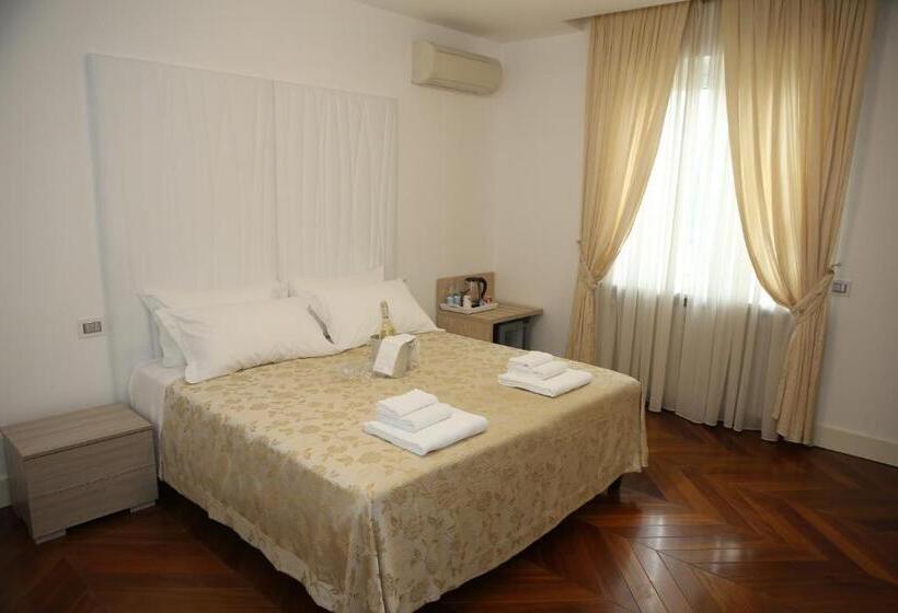 Family Suite, Champagne Rooms