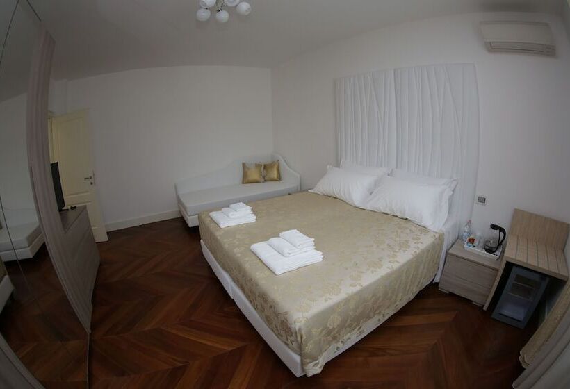 Family Suite, Champagne Rooms