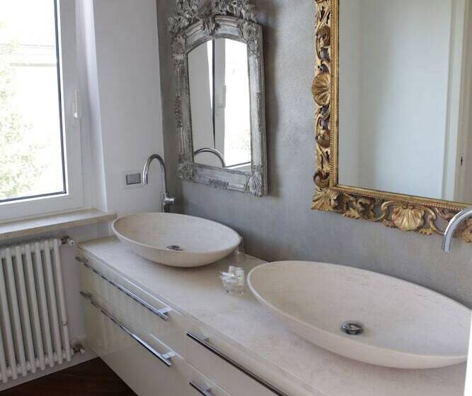 Family Suite, Champagne Rooms