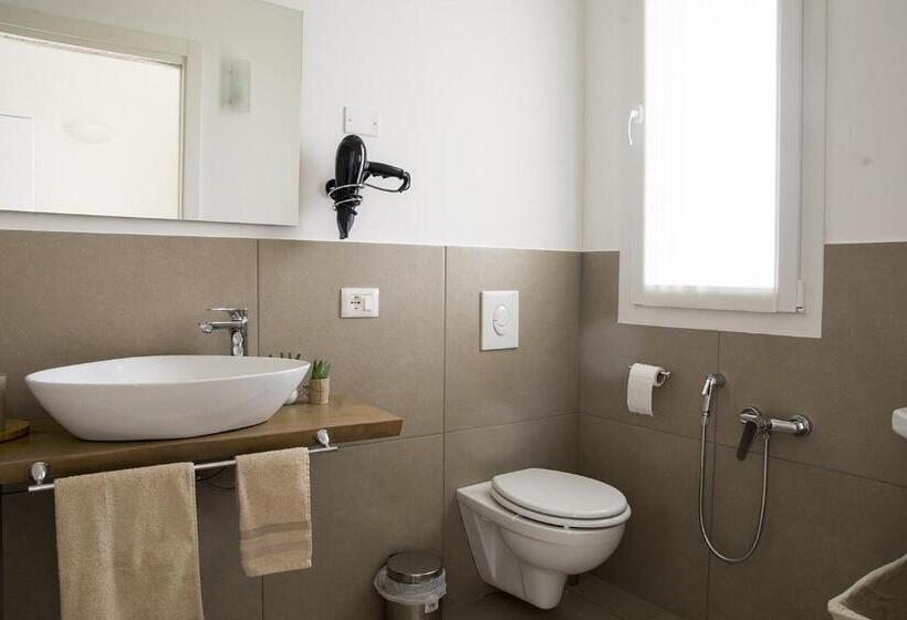 חדר סטנדרט פנימי, Home Suites Home