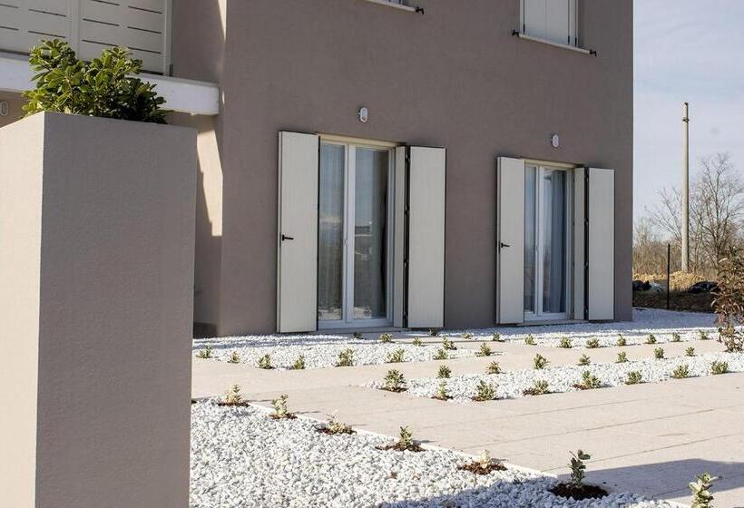 חדר סטנדרט פנימי, Home Suites Home