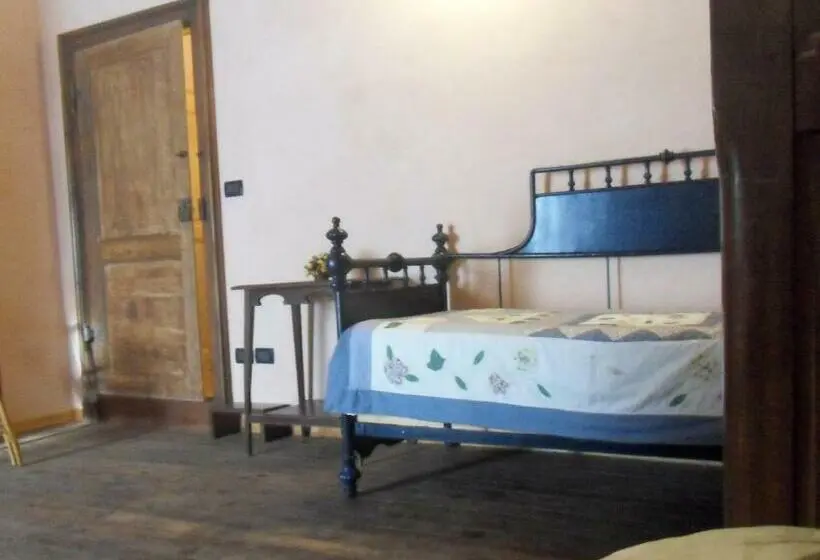 庭の見えるスタンダードトリプルルーム, B&b Cascina Marie
