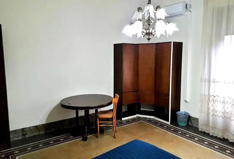 اتاق استاندارد با بالکن, Bed And Restaurant Marrakech