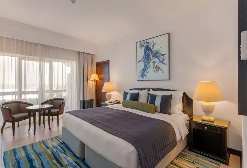 اتاق سوپریور با چشم‌انداز جانبی دریا, Ajman Hotel By Blazon Hotels