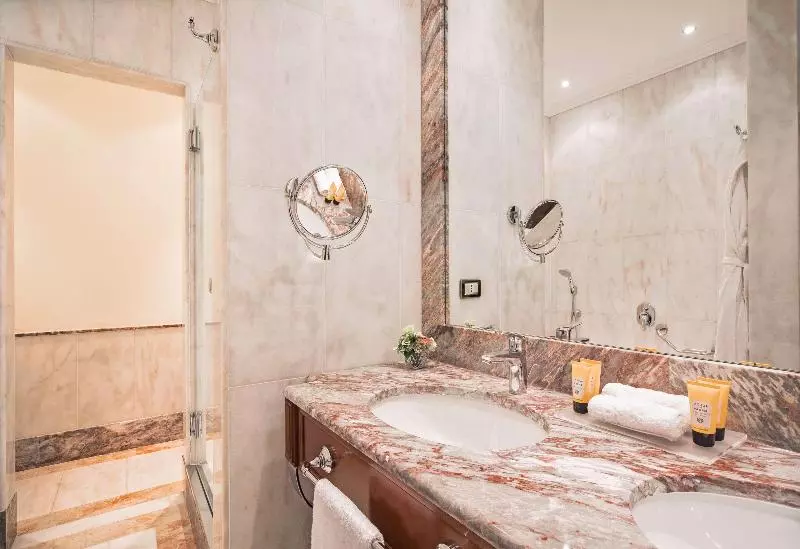 Suite Junior, Anantara Palazzo Naiadi Rome Hotel   A Leading Hotel Of The World