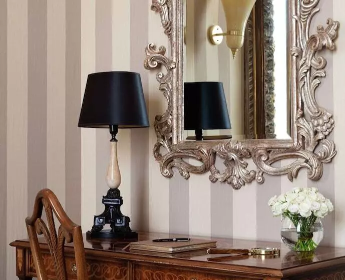 Suite Junior, Anantara Palazzo Naiadi Rome Hotel   A Leading Hotel Of The World