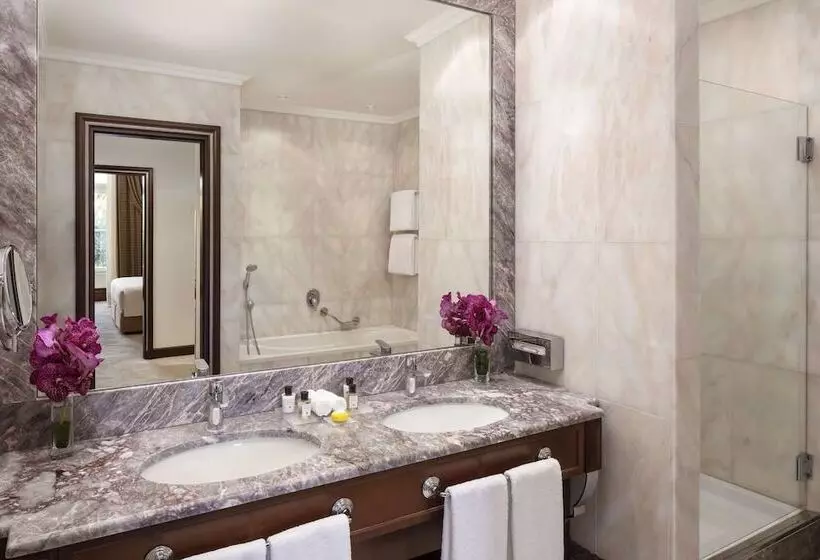 Suite Junior con Vista, Anantara Palazzo Naiadi Rome Hotel   A Leading Hotel Of The World