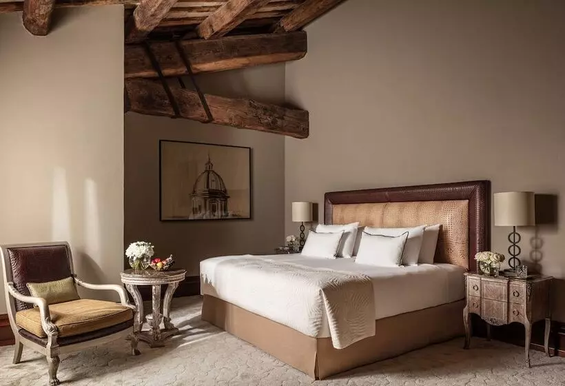 Camera Premium con Terrazza, Anantara Palazzo Naiadi Rome Hotel   A Leading Hotel Of The World