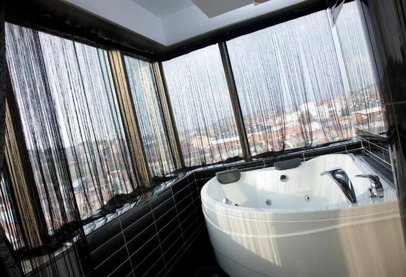 Apartament 1 Sypialnia, Arka