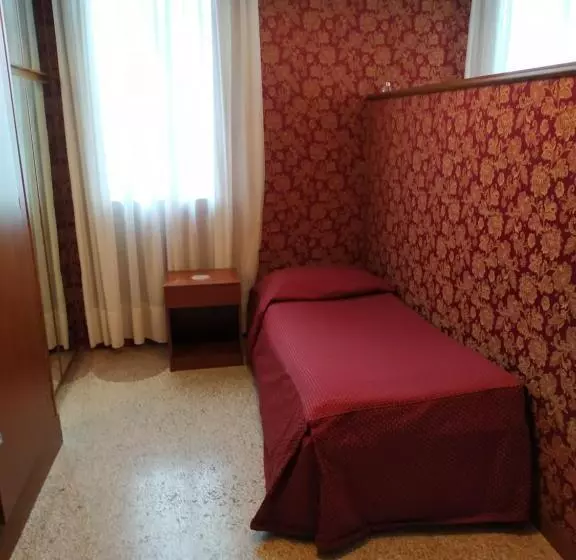 Standard room with outdoor bath, Atlantide