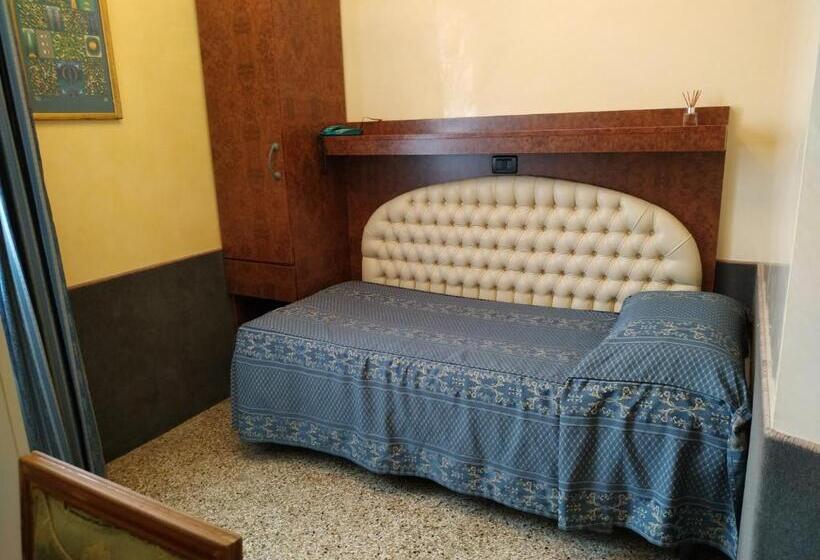 اتاق استاندارد یک نفره, Atlantide