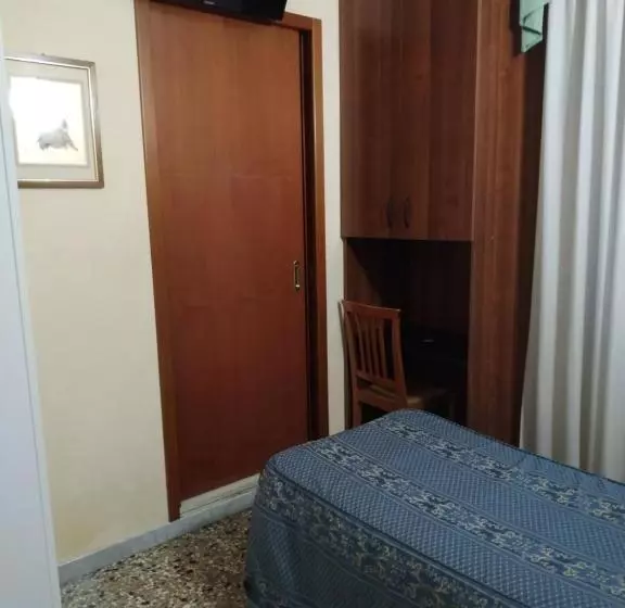 اتاق استاندارد یک نفره, Atlantide