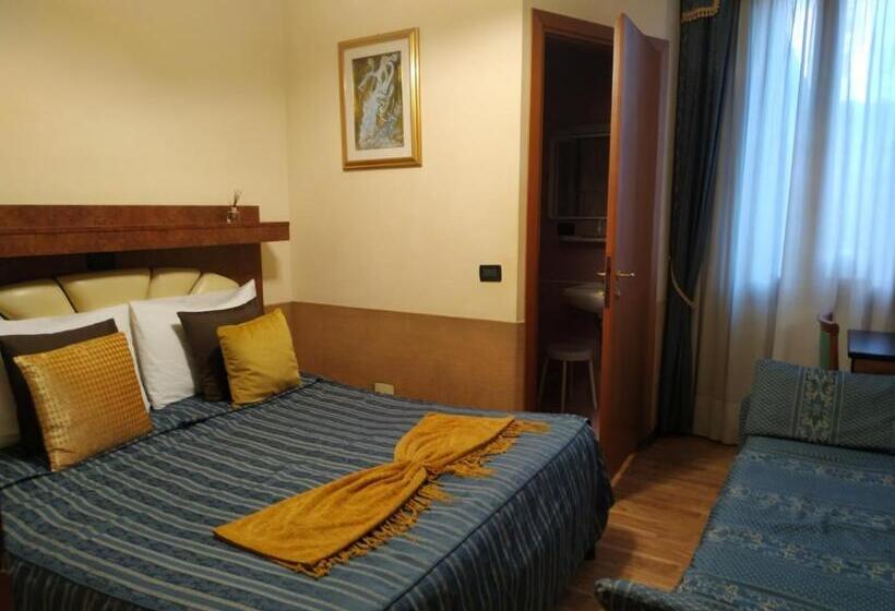 اتاق اکونومی, Atlantide