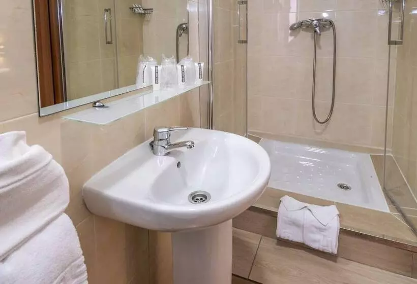 اتاق استاندارد یک نفره, Catalunya Express