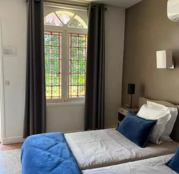 Standard-huone Puutarhanäkymä, Chambres D Hôtes & Spa Les Perce Neige