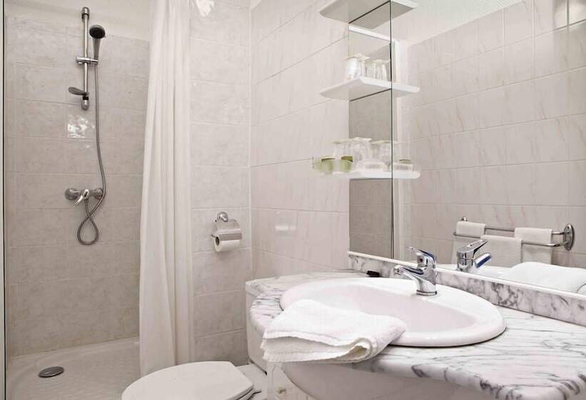 חדר סטנדרט לשלושה, Des Bains Et Résidences