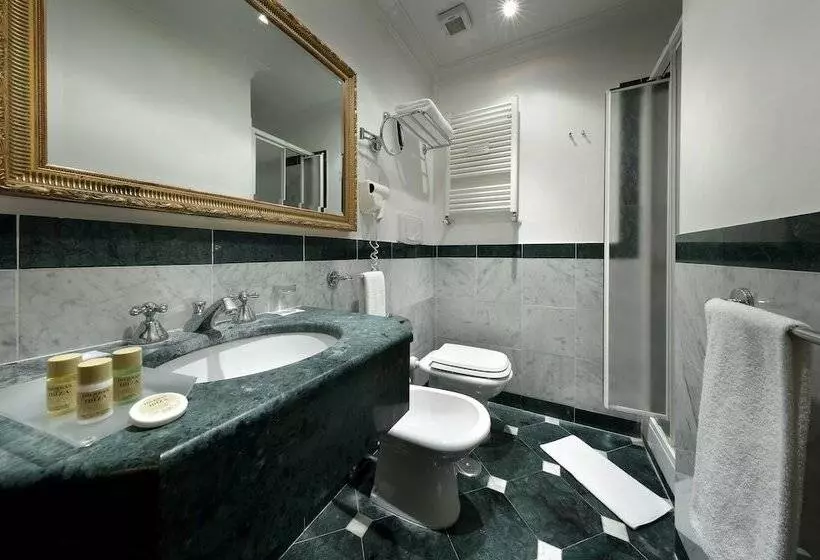 اتاق استاندارد یک نفره, Exe International Palace