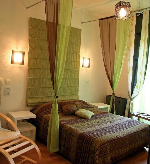 스탠다드 룸, Logis Hôtel Restaurant Grand Hôtel De Lyon