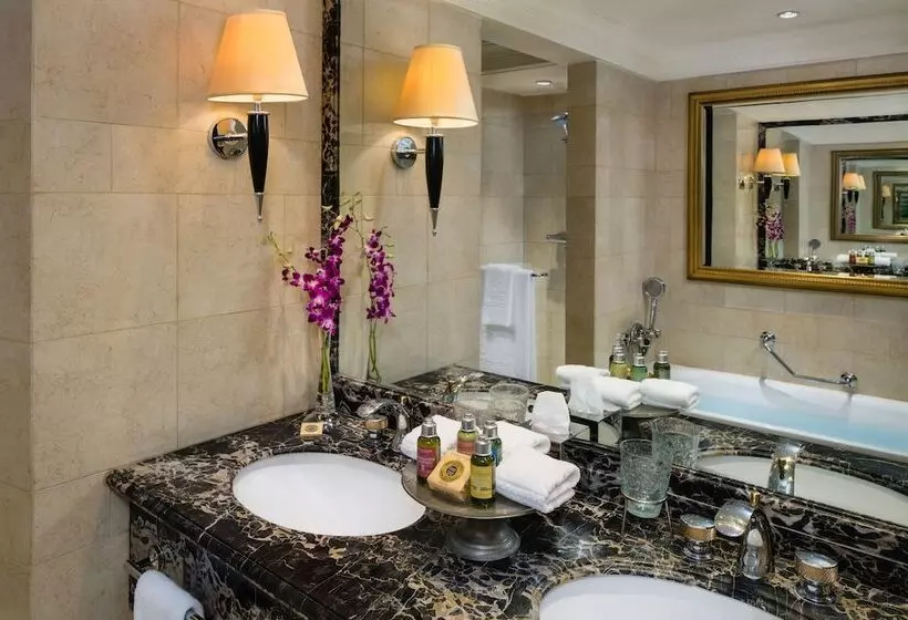سوییت, Intercontinental Phoenicia Beirut, An Ihg