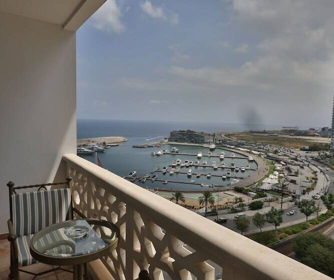 اتاق پرمیوم با چشم‌انداز دریا, Intercontinental Phoenicia Beirut, An Ihg