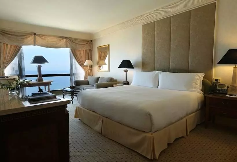 اتاق پرمیوم با چشم‌انداز دریا, Intercontinental Phoenicia Beirut, An Ihg
