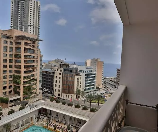 اتاق پرمیوم با چشم‌انداز دریا, Intercontinental Phoenicia Beirut, An Ihg