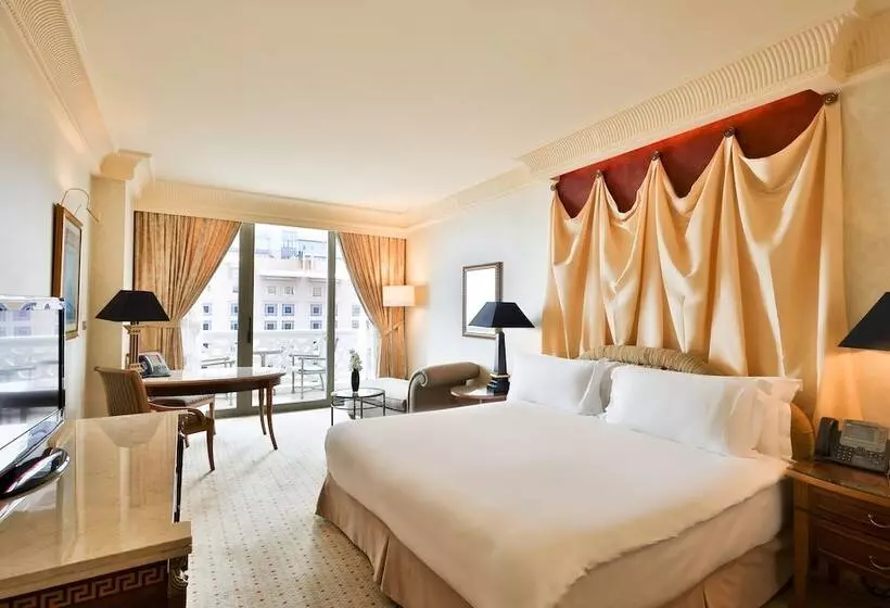 Premium Room Pool View, Intercontinental Phoenicia Beirut, An Ihg