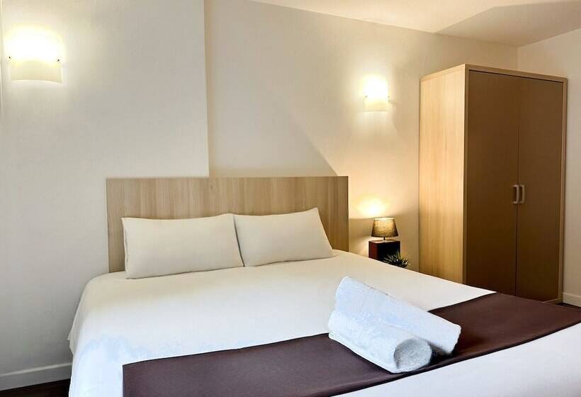 스탠다드 스튜디오, Garden & City Cauterets Balneo