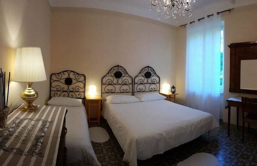 חדר משפחתי נוף לגינה, B&b Casa Del Priore