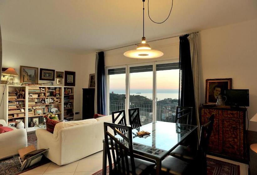 스위트, Il Golfo Artisti E Poeti Villa Thea