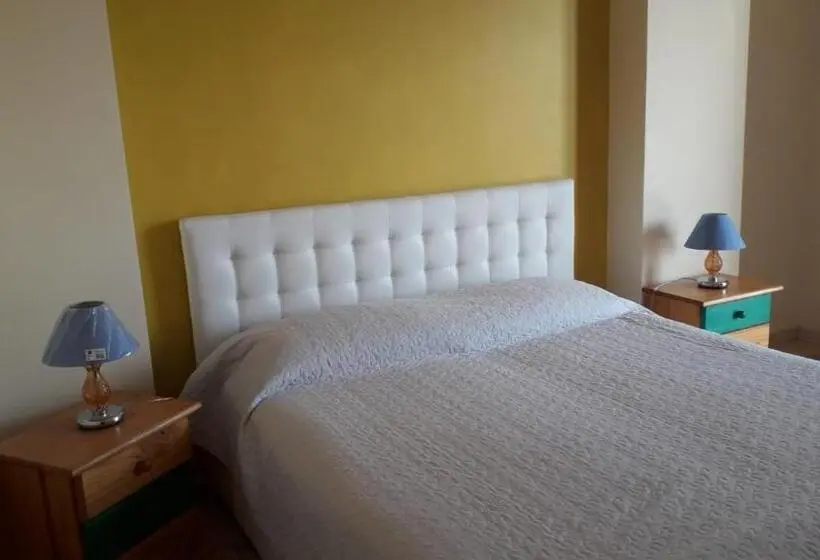 景色の見えるスタンダード4人部屋, B&b La Sirena