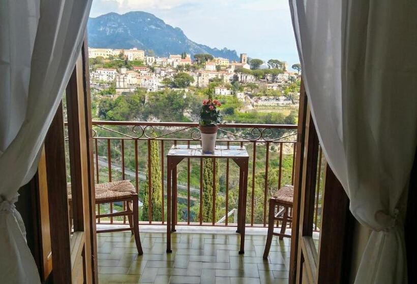 스탠다드 발코니 룸, Ravello View