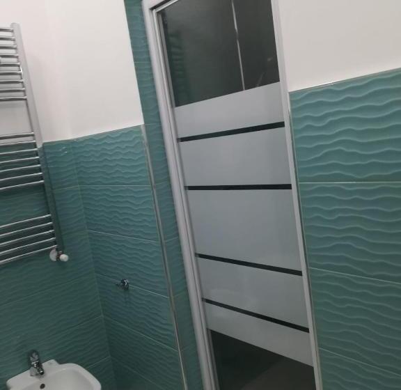 اتاق لوکس با تخت بزرگ, Guest House Domus Cicerone