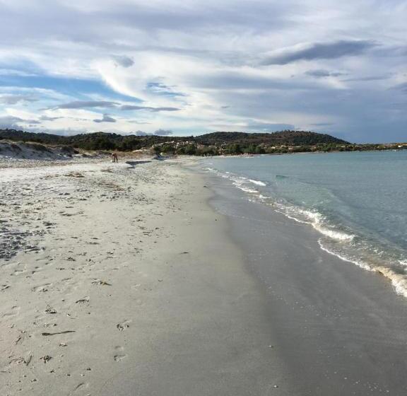 חדר סטנדרט עם מרפסת, Suite Cucinino, Bagno, Ingresso Indipendente In Villa Vìvì