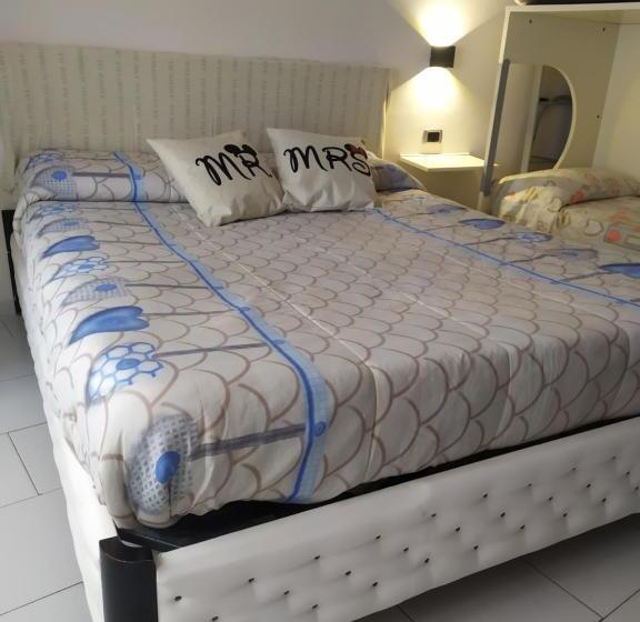 اتاق لوکس, Affittacamere Da Chris