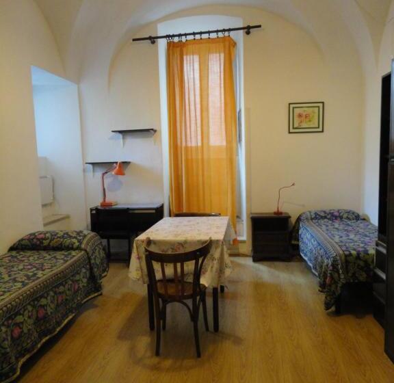 اتاق استاندارد با سرویس بهداشتی مشترک, Casa Mariotti