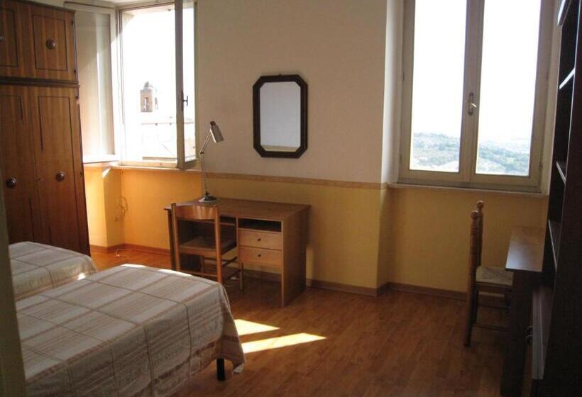 اتاق استاندارد با سرویس بهداشتی مشترک, Casa Mariotti