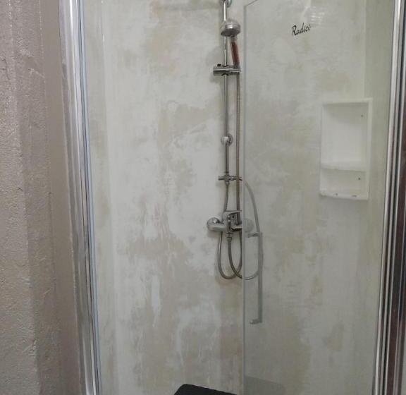 4 Bett Superior Zimmer, B&b Radici