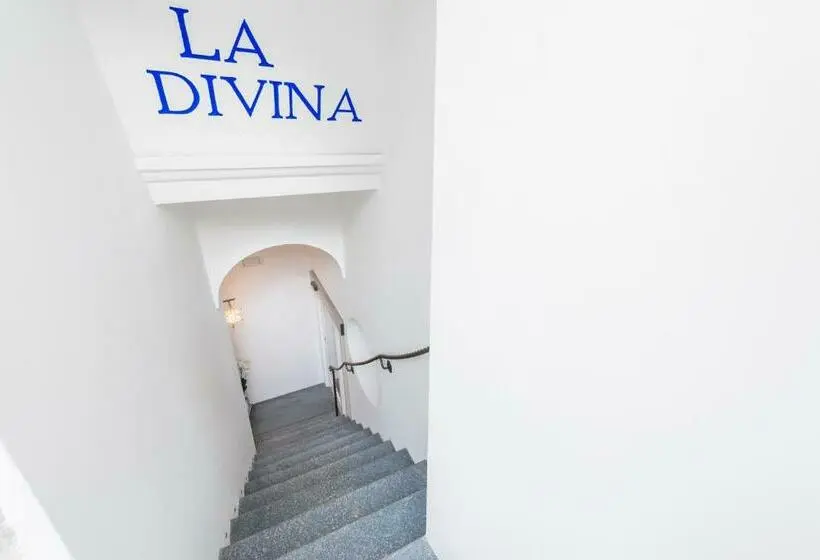 オーシャンビュースイート, La Divina Amalfi Coast
