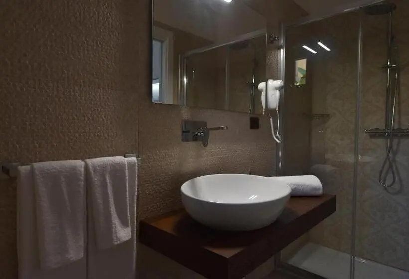 キングサイズベッドのデラックスルーム, Carusa Luxury Bed & Breakfast